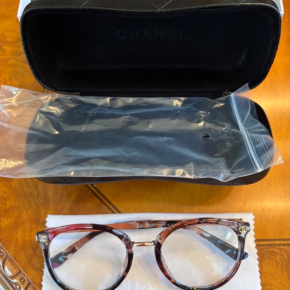 Chanel Glasses Clear - Picture 3 of 4